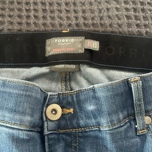 Torrid sculpting jeans. Stretchy and comfortable